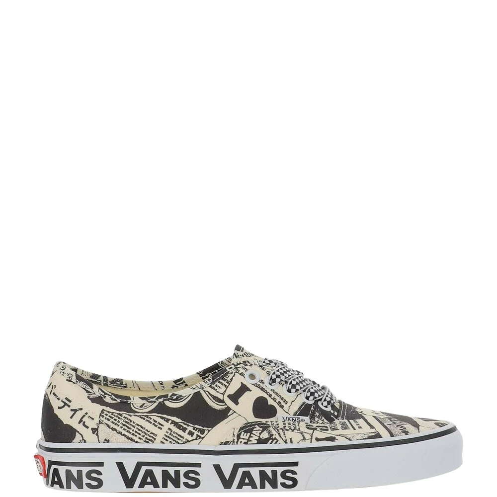 Vans Sneakers Made Of Fabric Lace-up Front Closure All-over Collage Print All-over Maxi Logo On The Sole Logo Detail On The Heel Ivory, Black Made In Cambodia Composition: 100% Fabric White 5 Vans Sneakers Made Of Fabric Lace-up Front Closure All-over Collage Print All-over Maxi Logo On The Sole Logo Detail On The Heel Ivory, Black Made In Cambodia Composition: 100% Fabric White - Bilde 5