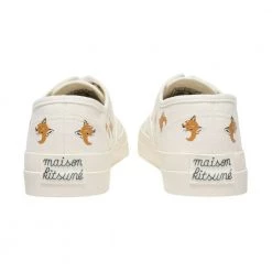 Maison Kitsuné All Over Fox Head Sneakers In White Canvas White -Tilbud miinto Butikk unnamed file 8967